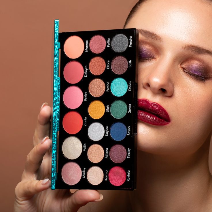 Mocallure Gorgeous 6 in 1 Palette Notebook – Complete Makeup Palette for Every Look