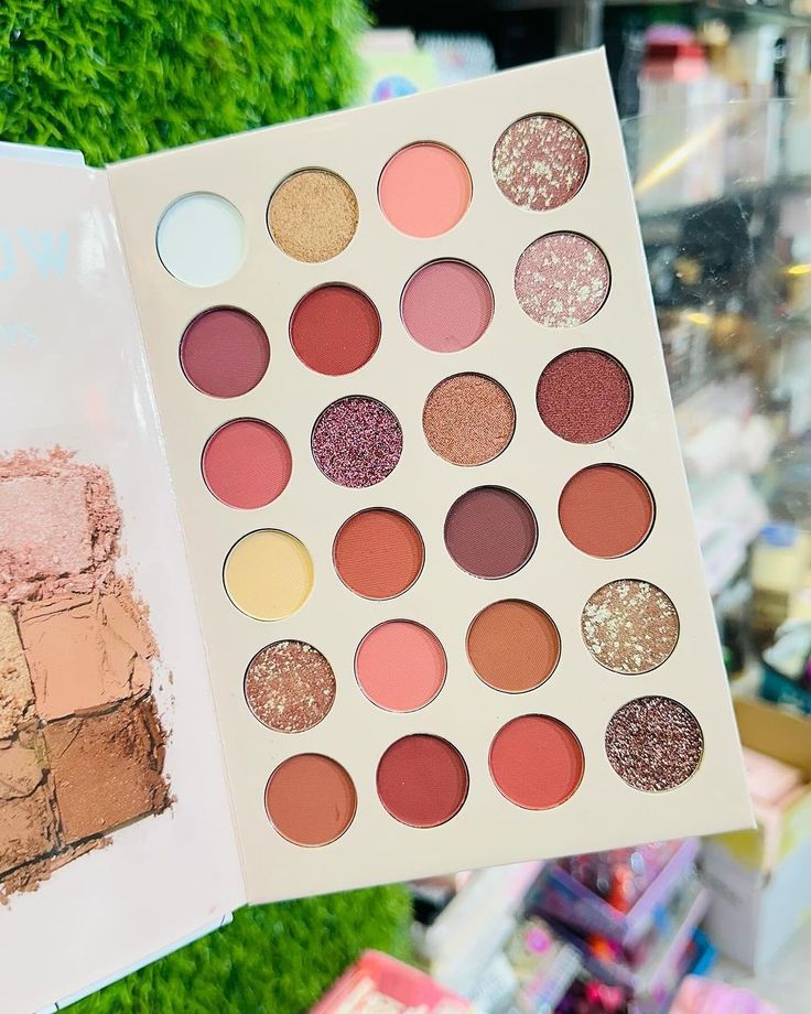Mocallure Gorgeous 6 in 1 Palette Notebook – Complete Makeup Palette for Every Look